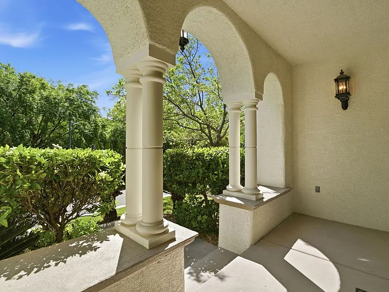 1409 Chambolle Ct — Photo 9