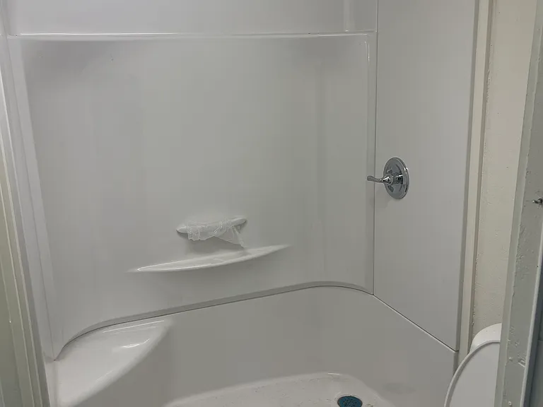 394 SW Saint Johns St #101 — Photo 5