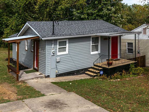 4th image of 1015 Dinwiddie St