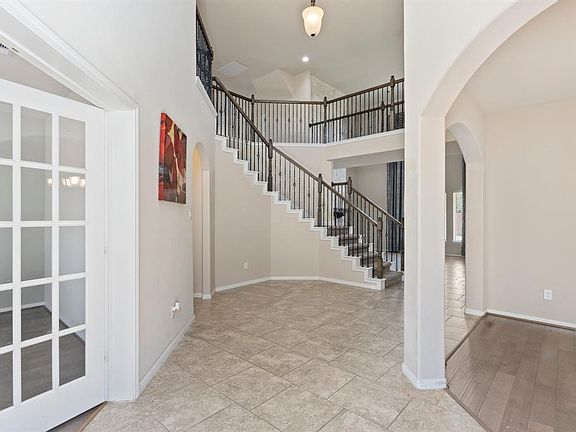 3rd image of 3327-0 Emerald Valley Dr
