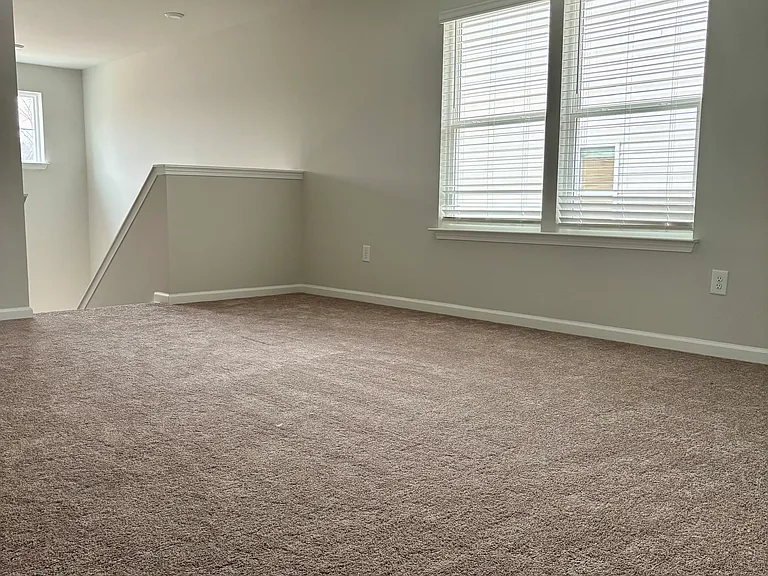 600 Poinsett Bridge Way — Photo 13