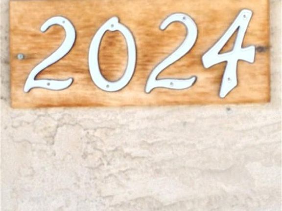 2nd image of 2024 W Oakland Ave
