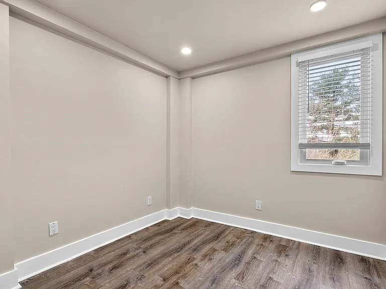 3150 Buena Vista Ter SE — Photo 24