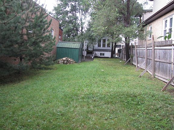 3rd image of 3732 N Harlem Ave