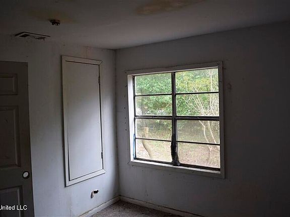 4th image of 617 Mississippi St