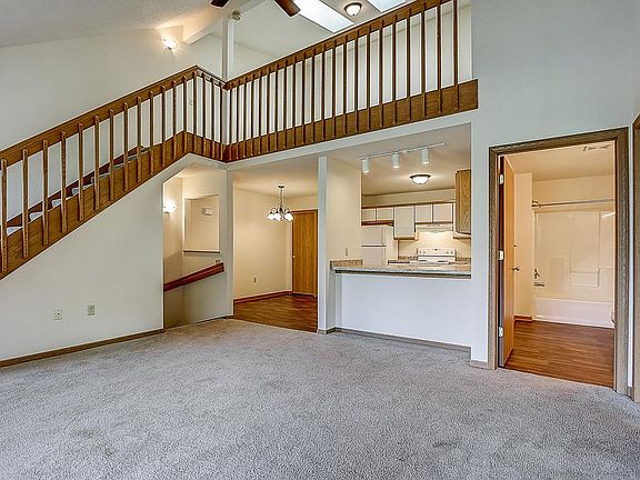 2nd image of 5109 Windward Ct #6