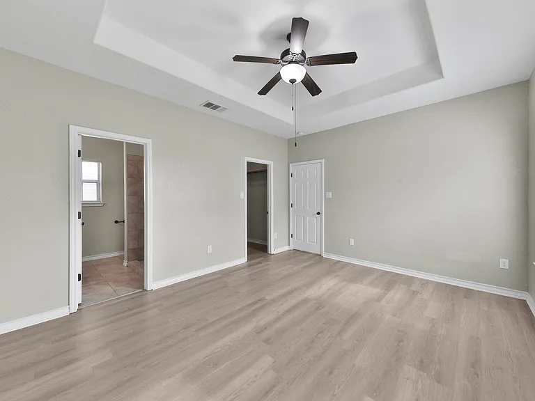 102 Cornell Ave — Photo 23