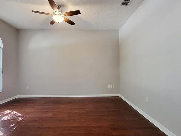4th image of 2416 Winfield Dr