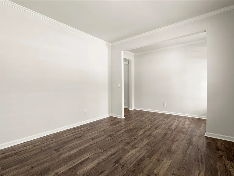 365 Belmont Dr — Photo 3