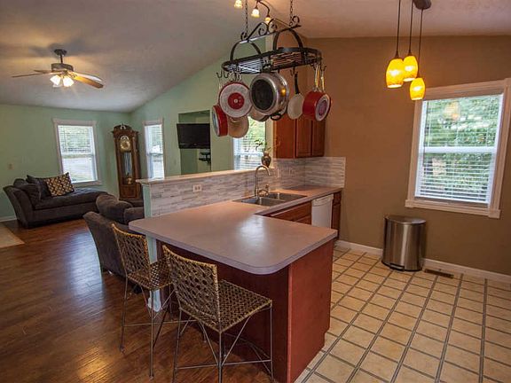 3rd image of 20221 Blankinship Dr