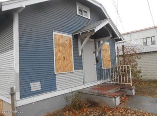 504 E E St, Yakima, WA 98901