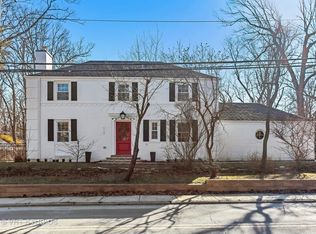 404 Sheridan Rd, Highland Park, IL 60035