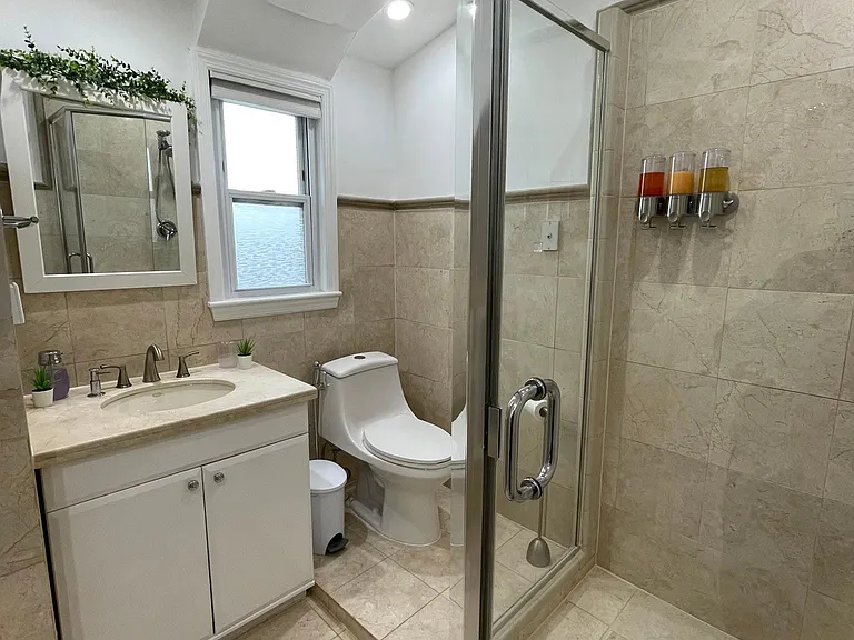 135 W 30th St #3 — Photo 50