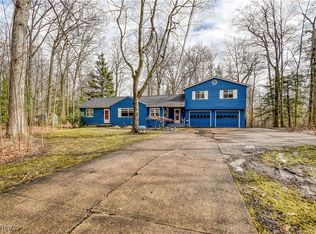 37140 Beech Hills Dr, Willoughby, OH 44094