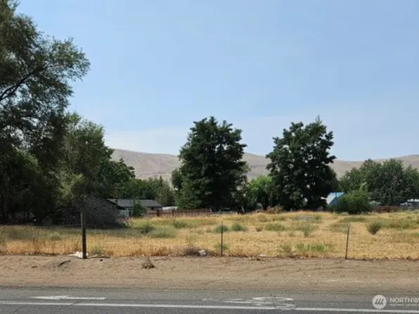 100 Babs Avenue, Benton City, WA 99320