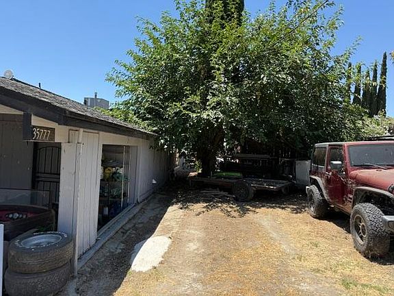 2nd image of 35777 Ca-190