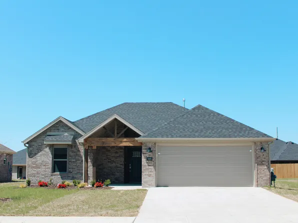 905 Jameson St, Springdale, AR 72762