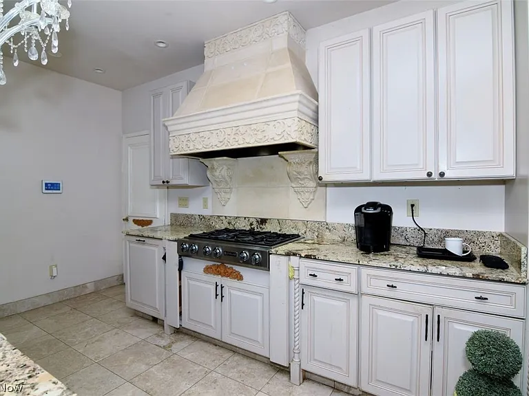 32049 Gates Mills Blvd — Photo 15