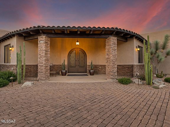 3rd image of 994 W Tortolita Mountain Cir