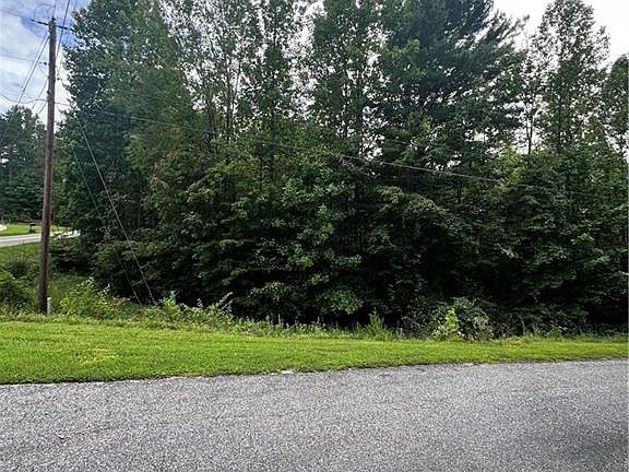 2nd image of 1060 S Minton Rd