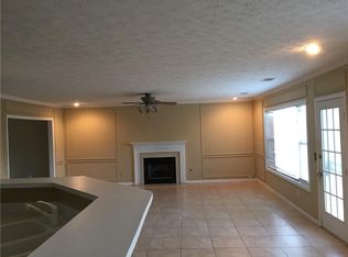 262 Crestworth Xing, Powder Springs, GA 30127