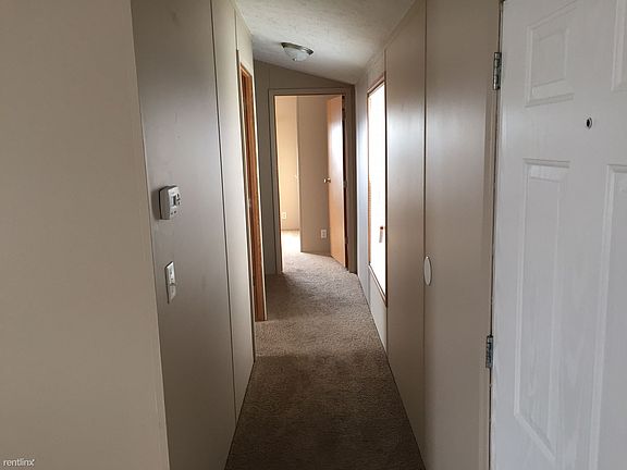 4th image of 47 Saint George Dr