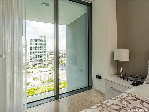 5th image of 68 SE 6th St #1604