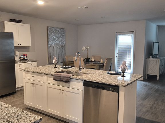 3rd image of 8004 Westwood Cir #5