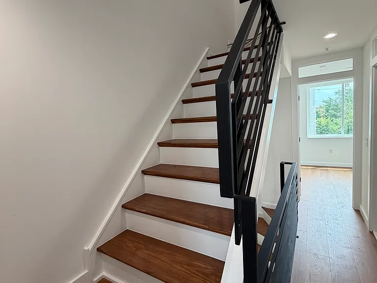1209 S 26th St — Photo 31