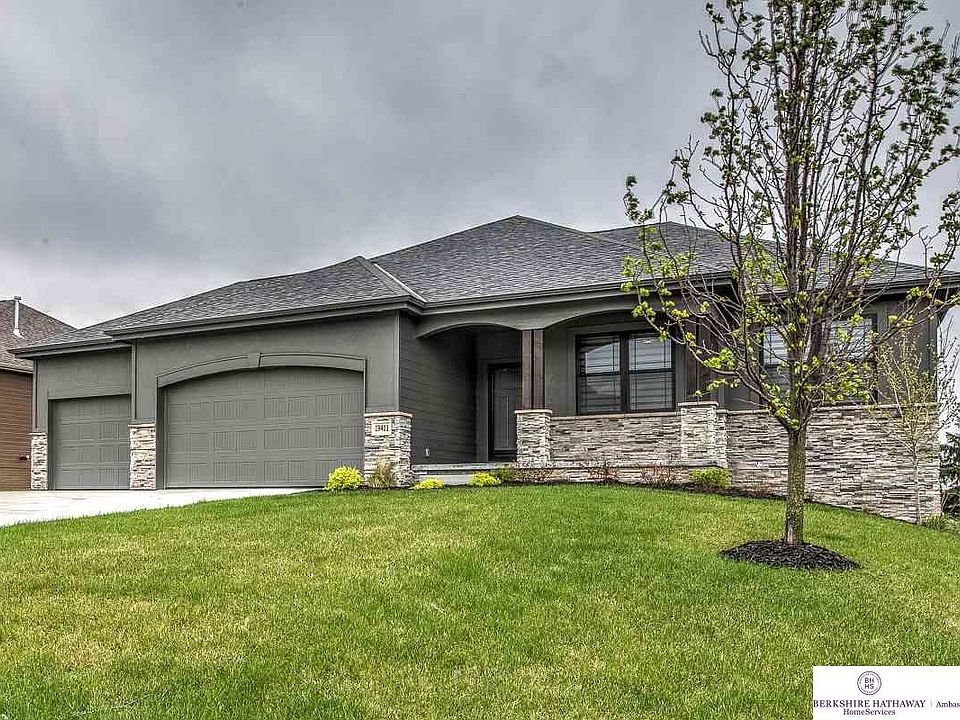 1st image of 19411 Manderson Cir
