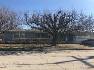 805 S 1st St, El Dorado Springs, MO 64744