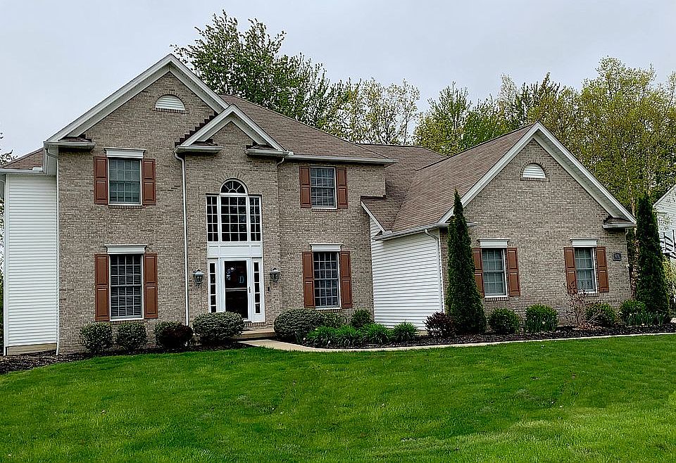 1st image of 416 Crestwood Dr