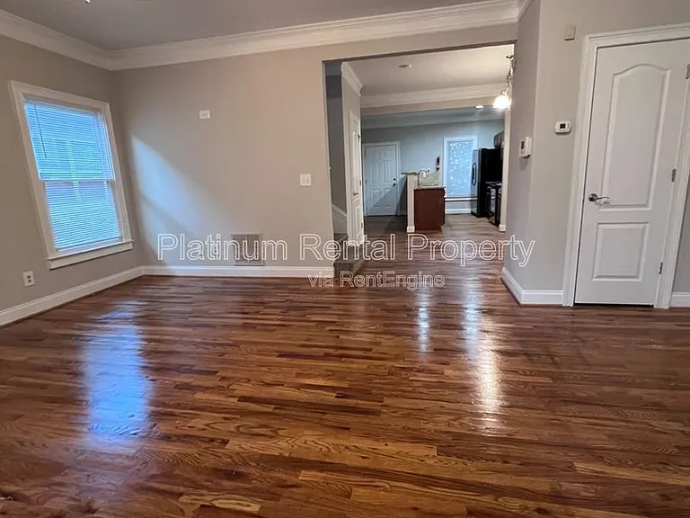 750 Terry St SE — Photo 8
