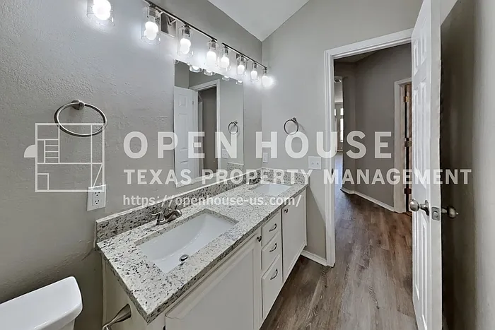 2906 Saint Vincent Dr — Photo 16