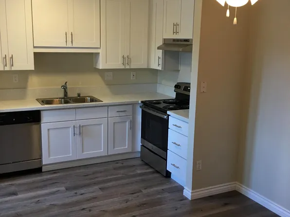 Robinwood Plaza, 5225 Robinwood Rd APT A27, Bonita, CA 91902