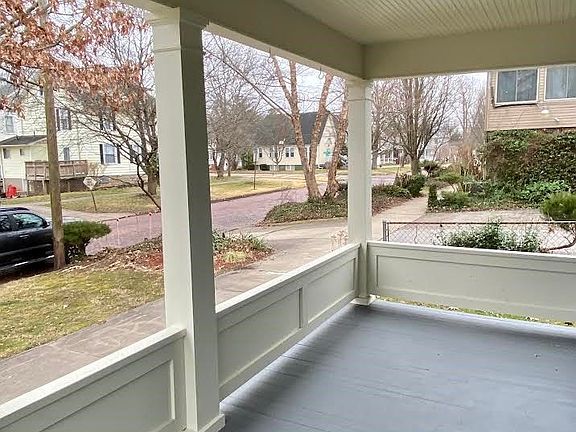 2nd image of 707 7th St
