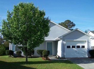 836 S Dogwood Ln, Swansboro, NC 28584