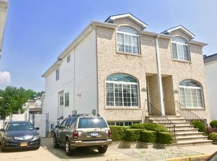 158 Camden Ave, Staten Island, NY 10309