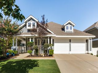 1812 Bridgeport Dr, Aubrey, TX 76227