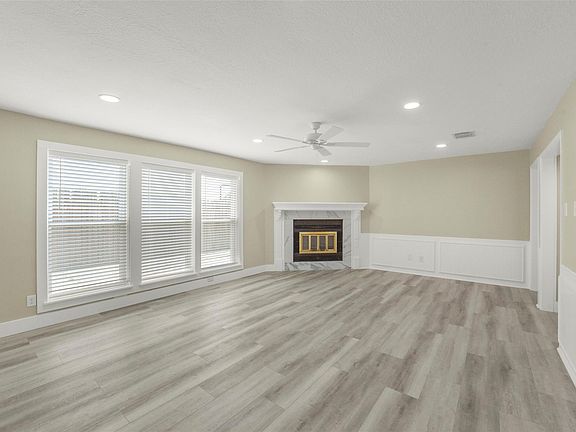 5th image of 4138 Club Valley Dr