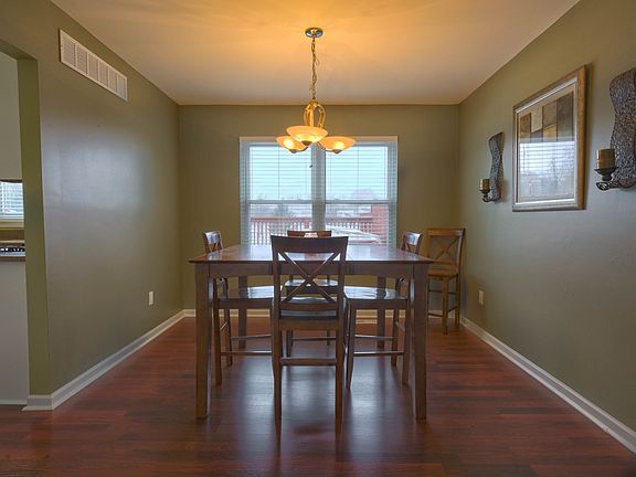 3rd image of 6998 Chesterfield Dr