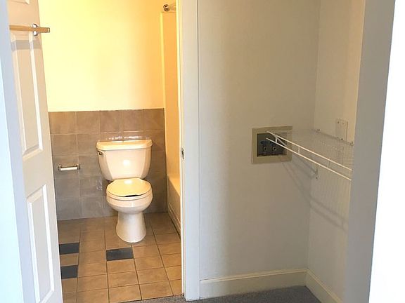 5th image of 1227 Jackson St APT 310