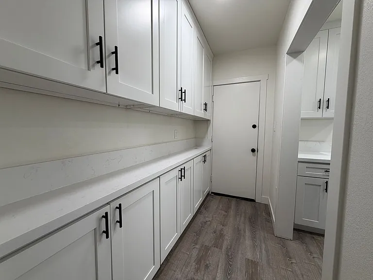 535 Jackson St — Photo 12