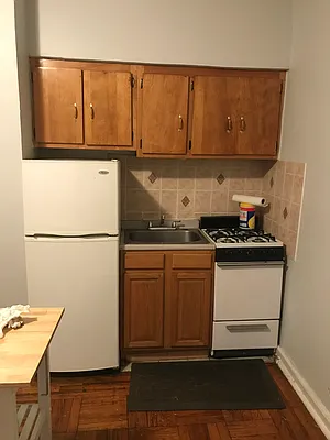 Rented by Levy Realty Group Inc | media 1