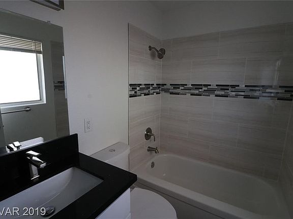 5th image of 1205 Eleanor Ave