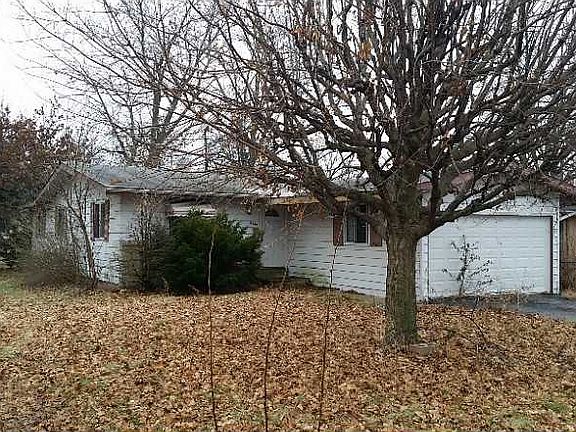 5th image of 4659 N Kercheval Dr