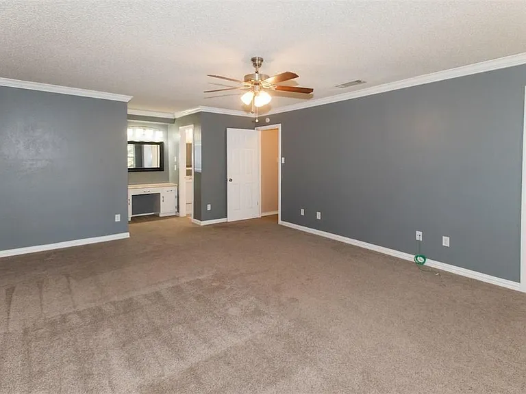 11601 Star View Trl — Photo 17