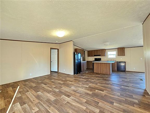 5th image of 233 Lee Road 2165