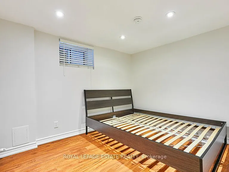 120 Grenadier Rd #LOWER — Photo 18
