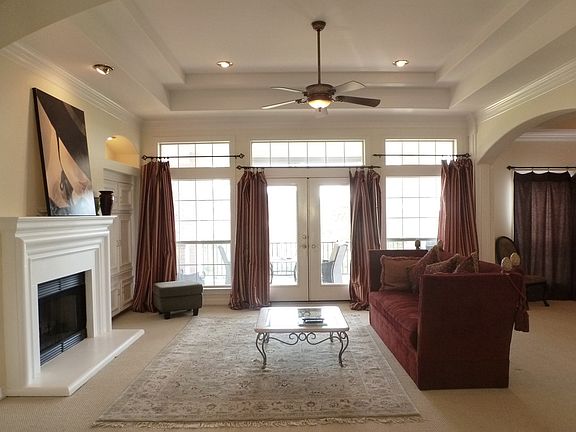 2nd image of 218 Golf Crest Ln